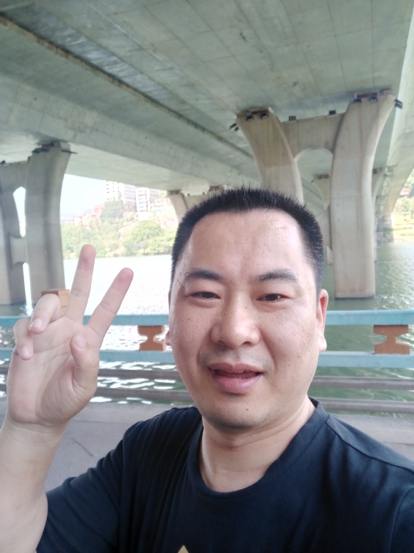 上人的第一张照片--三明残疾人相亲网
